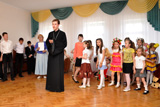 воспитанники воскресной школы храма святого Иоанна Воина в гостях у детского дома 