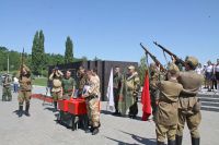Передача останков воинов Красной Армии
