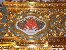 Иконостас в домовой церкви в честь иконы Божией Матери «Знамение» Архиерейского подворья г. Ростова-на-Дону