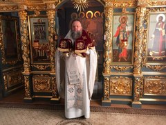 Иконостас в домовой церкви в честь иконы Божией Матери «Знамение» Архиерейского подворья г. Ростова-на-Дону