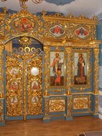 Иконостас в домовой церкви в честь иконы Божией Матери «Знамение» Архиерейского подворья г. Ростова-на-Дону