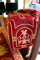 У нас в гостях золотошвейки из храма Всех святых, в земле Российской просиявших