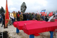 Перезахоронение останков погибших