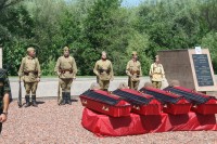 Перезахоронение останков погибших
