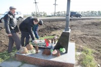 Установка и освящение памятников