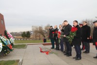 Возложение цветов и венков