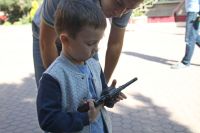 Экспозиция исторических предметов, формы одежды и макетов оружия