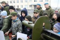 Поездка в военную часть