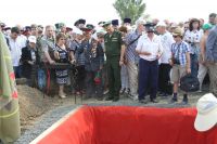 Перезахоронение погибших защитников Родины