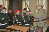 Встреча юнармейцев с представителями военно-реконструкторских клубов