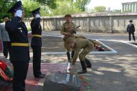 Возложение цветов к памятнику Донским чекистам