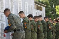 Праздничное построение в подшефной воинской части