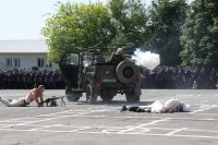 Праздничное построение в подшефной воинской части