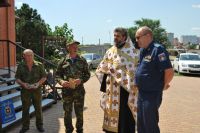 Праздничное построение в подшефной воинской части