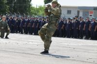 Праздничное построение в подшефной воинской части
