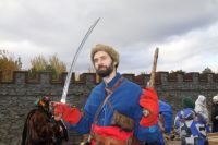 В рамках празднования Дня народного единства представители приходского Духовно-патриотического центра святого Георгия Победоносца приняли участие в организации и проведении социально значимого исторического мероприятия.