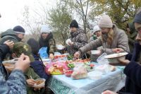 Воспитанники приходской воскресной школы, занимающихся по программе "Уроки мужества", родители юных защитников Отечества и инструкторы–наставники приняли участие в военно–полевом сборе "Полигон".