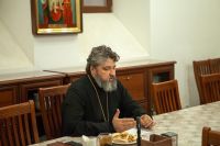 Беседа с настоятелем