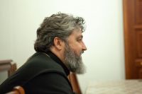 Беседа с настоятелем