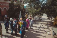 Иконописец Дмитрий Шестопалов провел экскурсию для школьников 3г класса школы № 15