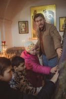 Иконописец Дмитрий Шестопалов провел экскурсию для школьников 3г класса школы № 15