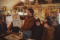 Иконописец Дмитрий Шестопалов провел экскурсию для школьников 3г класса школы № 15