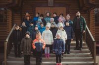 Артем Панфилов и флорист международного класса Валерия Букина провели экскурсию для школьников 4а класса школы №15