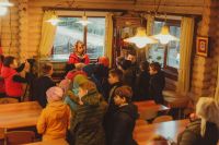 Ребята из 4В класса 86-й школы на экскурсии по нашему приходу