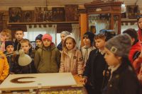 Ребята из 4В класса 86-й школы на экскурсии по нашему приходу