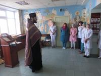 Молебен в Детской Областной Больнице Молебен в Детской Областной Больнице