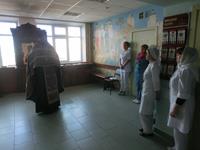 Молебен в Детской Областной Больнице Молебен в Детской Областной Больнице