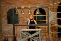 Подготовка храма к празднику