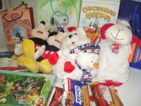 Рождественские подарки детям