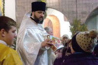 Рождественские подарки детям