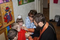 Сестры милосердия и священник прихода посетили подшефный детский дом "Аревик"