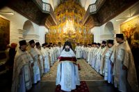 Литургия в Воскресенском войсковом соборе Литургия в Воскресенском войсковом соборе