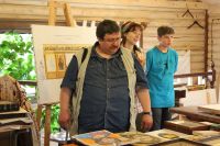 Приход посетил талантливый иконописец и преподаватель МДА Алёшин Анатолий Валериевич с семьей