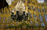 Божественную литургию в войсковом соборе Воскресения Христова