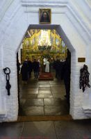 Божественную литургию в войсковом соборе Воскресения Христова