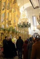 Божественную литургию в войсковом соборе Воскресения Христова