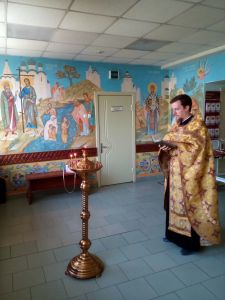 Молебен в детской областной больнице