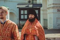 Божественная литургия в Воскресенском войсковом соборе