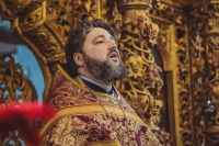 Божественная литургия в Воскресенском войсковом соборе