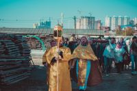 Кресту Твоему поклоняемся, Владыко, и святое Воскресение Твое славим!