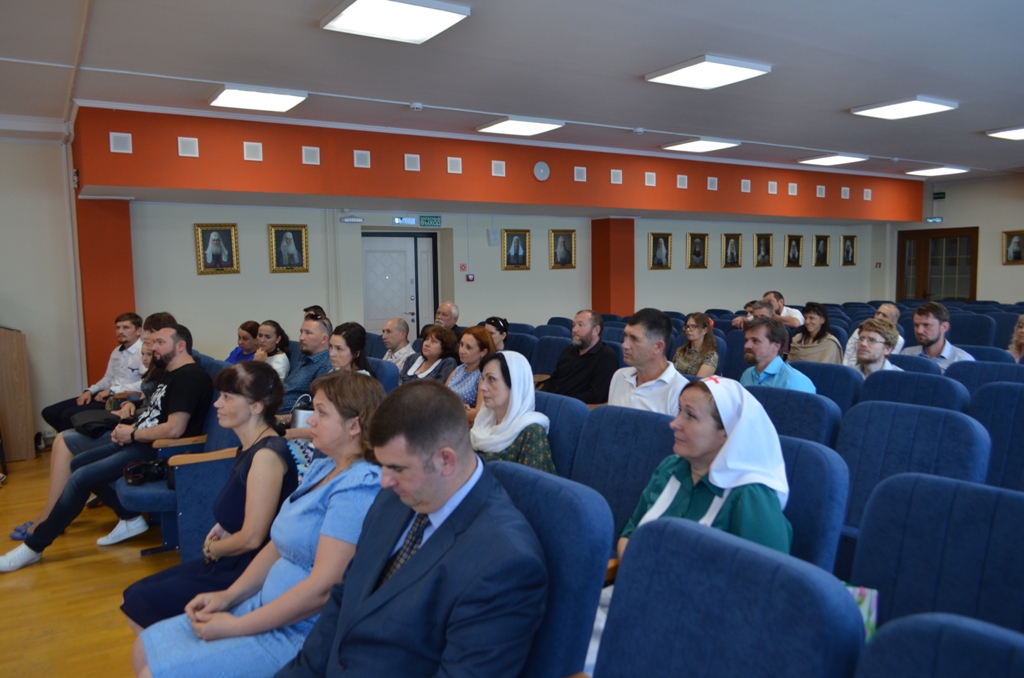 Образовательный центр Донской духовной семинарии проводит набор слушателей