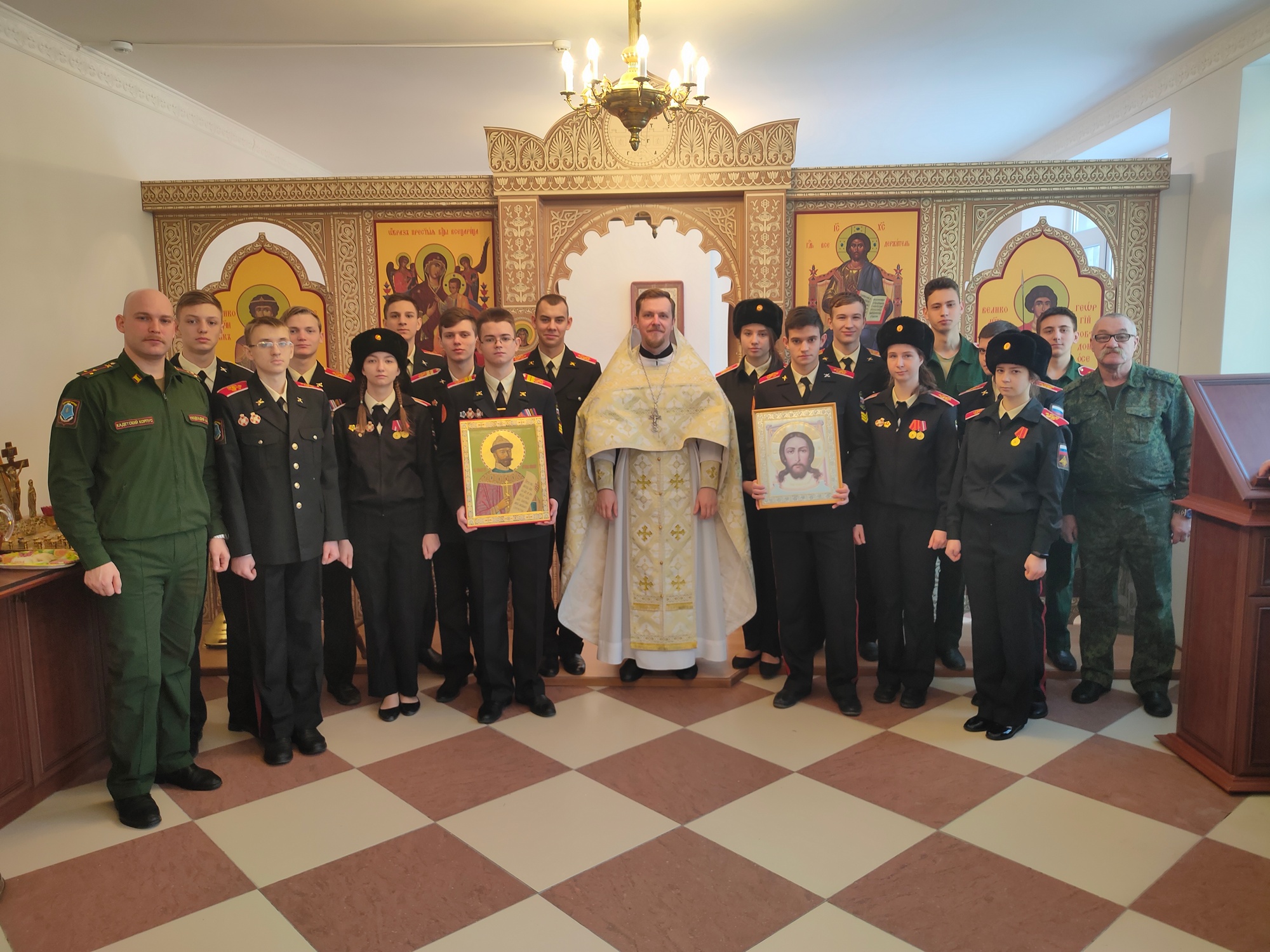 Божественная Литургия в домовом храме при кадетском корпусе ДГТУ