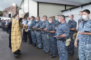 Построение по случаю отправки сводного отряда полиции