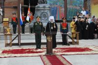 Освящение колокола и передача боевых знамен