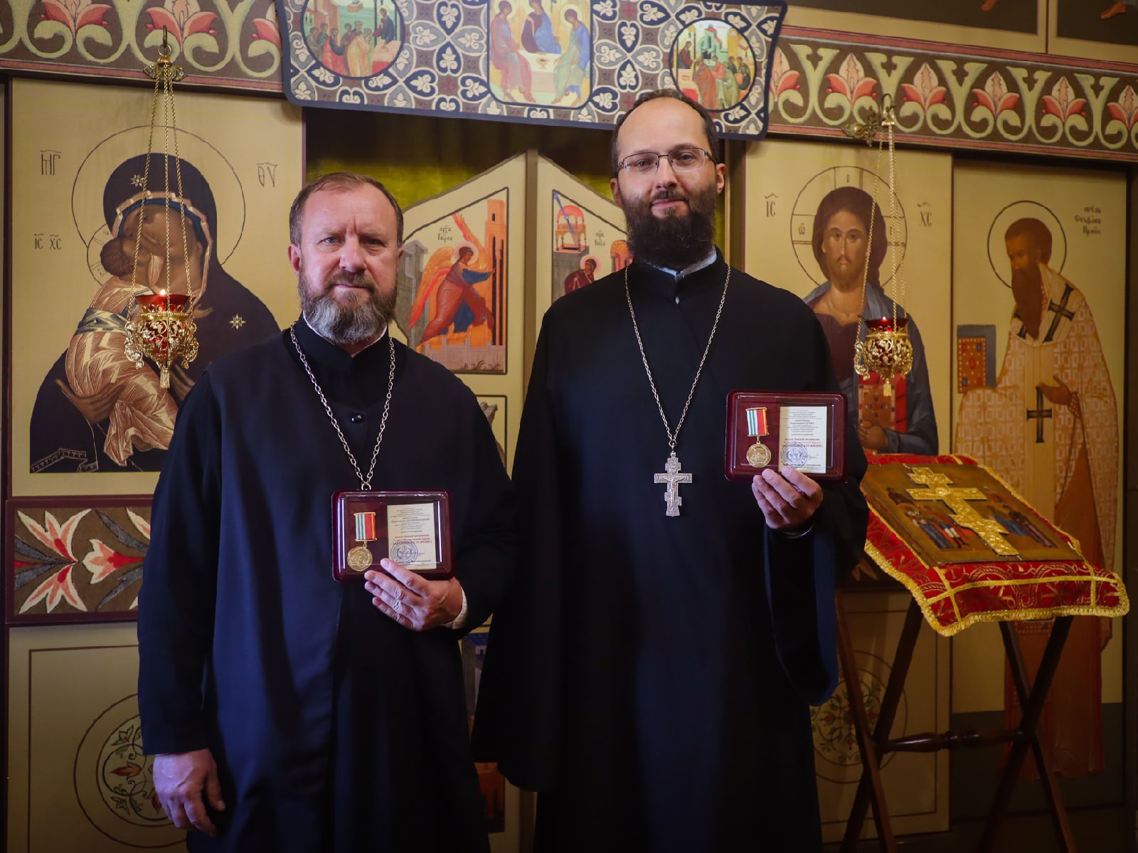 Медали «За усердное служение»