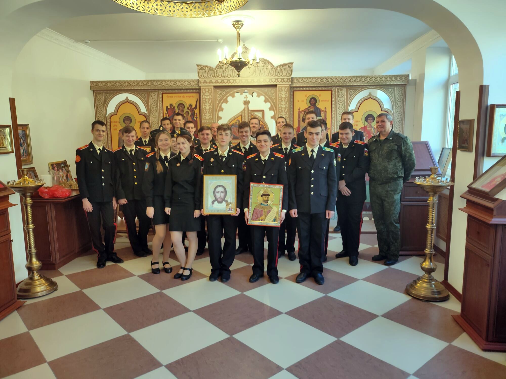 Божественная Литургия в домовом храме при кадетском корпусе ДГТУ